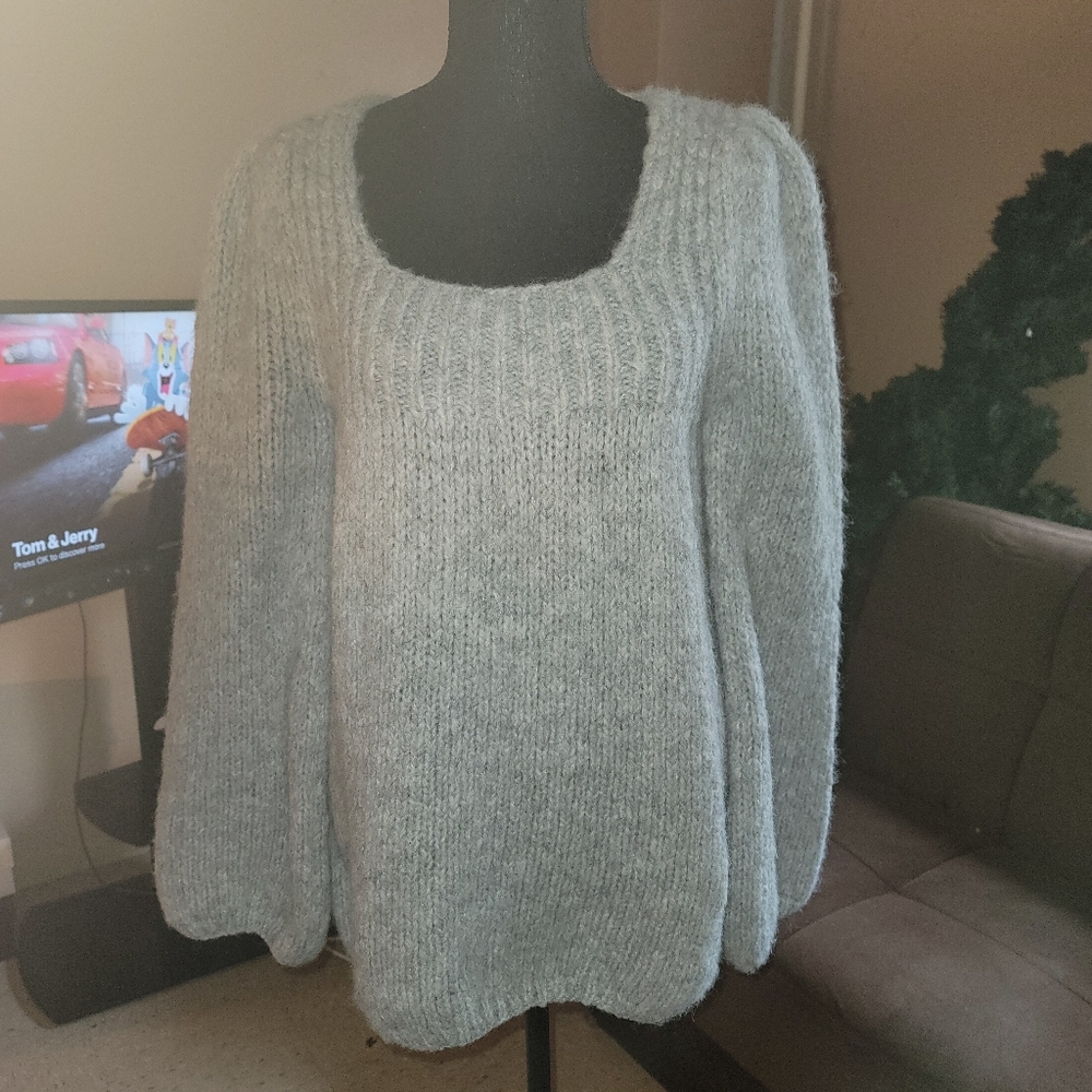 BCBGMAXAZRIA ALPACA SWEATER